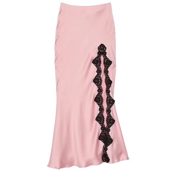 Victoria’s Secret XL XXK Satin Slip Skirt EmbroideryLace Trim Blush Pink Cut Out - Picture 3 of 3